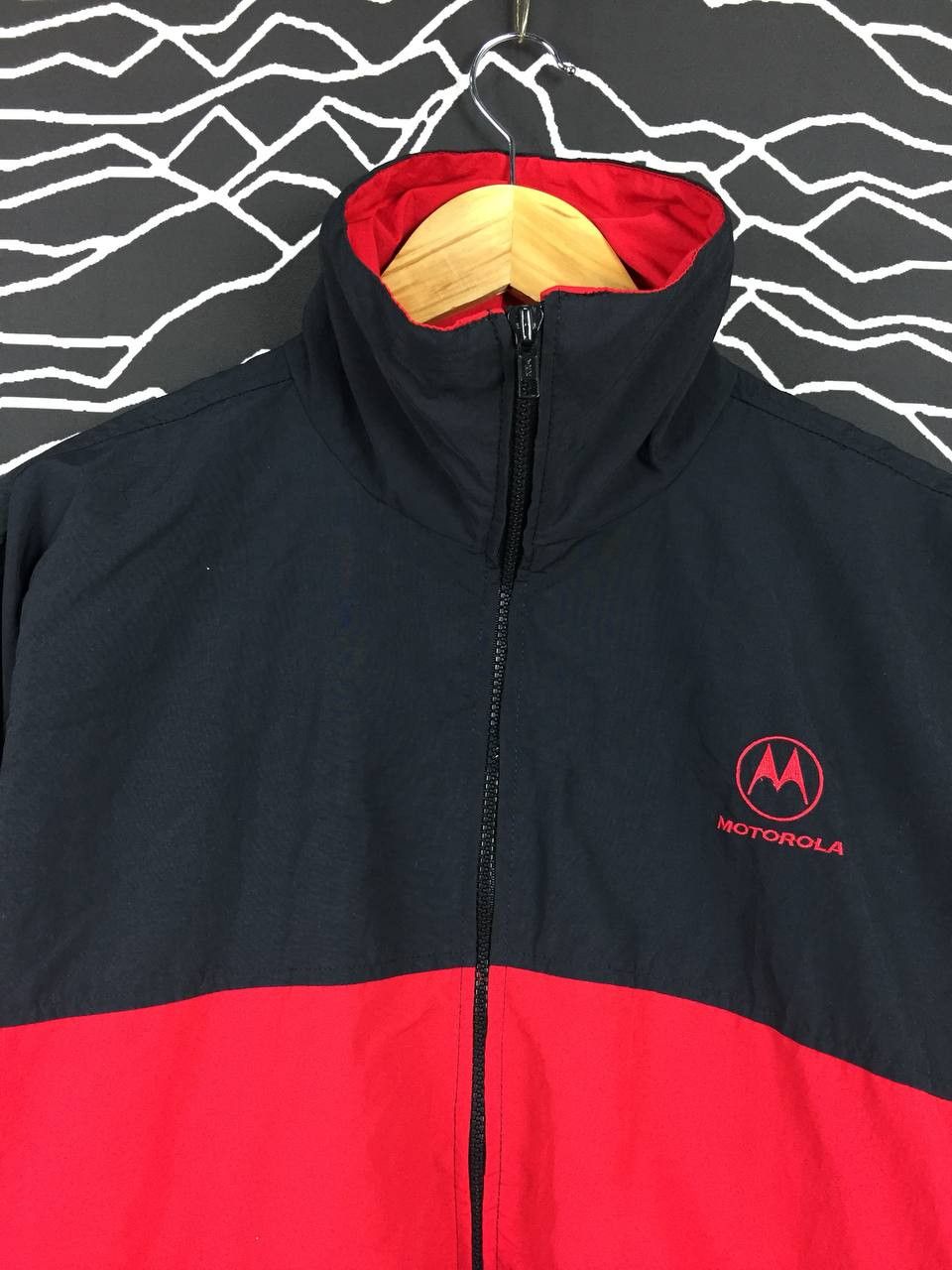 Motorola 90s Motorola Tech Wear Logo Oversized Windbreaker Jacket Size US M / EU 48-50 / 2 - 4 Thumbnail