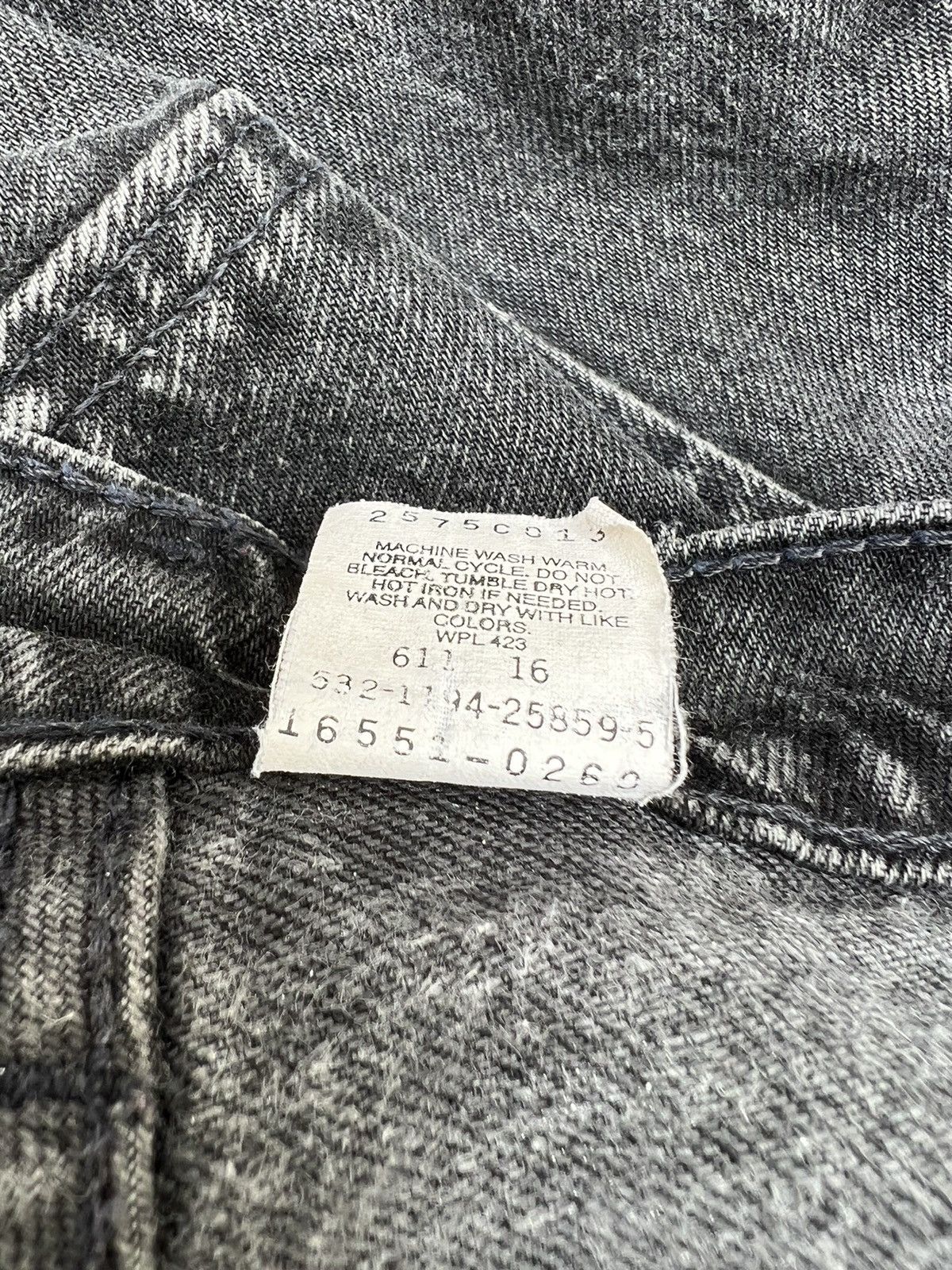 Levi's 1994 Levi’s 551 Relax Fit Tapered Leg Fade Black Denim Jeans Size US 32 / EU 48 - 21 Thumbnail