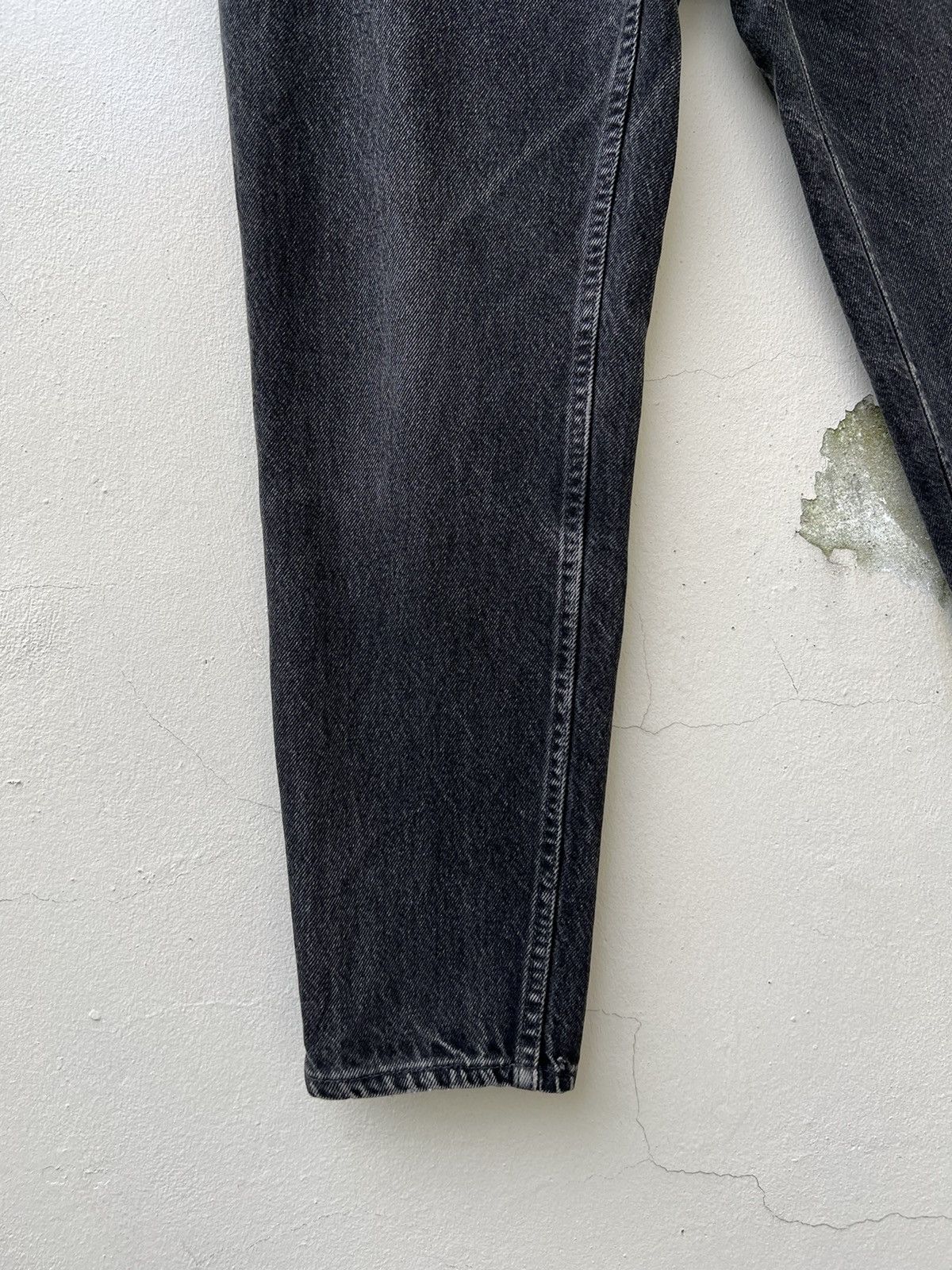 Levi's 1994 Levi’s 551 Relax Fit Tapered Leg Fade Black Denim Jeans Size US 32 / EU 48 - 11 Thumbnail