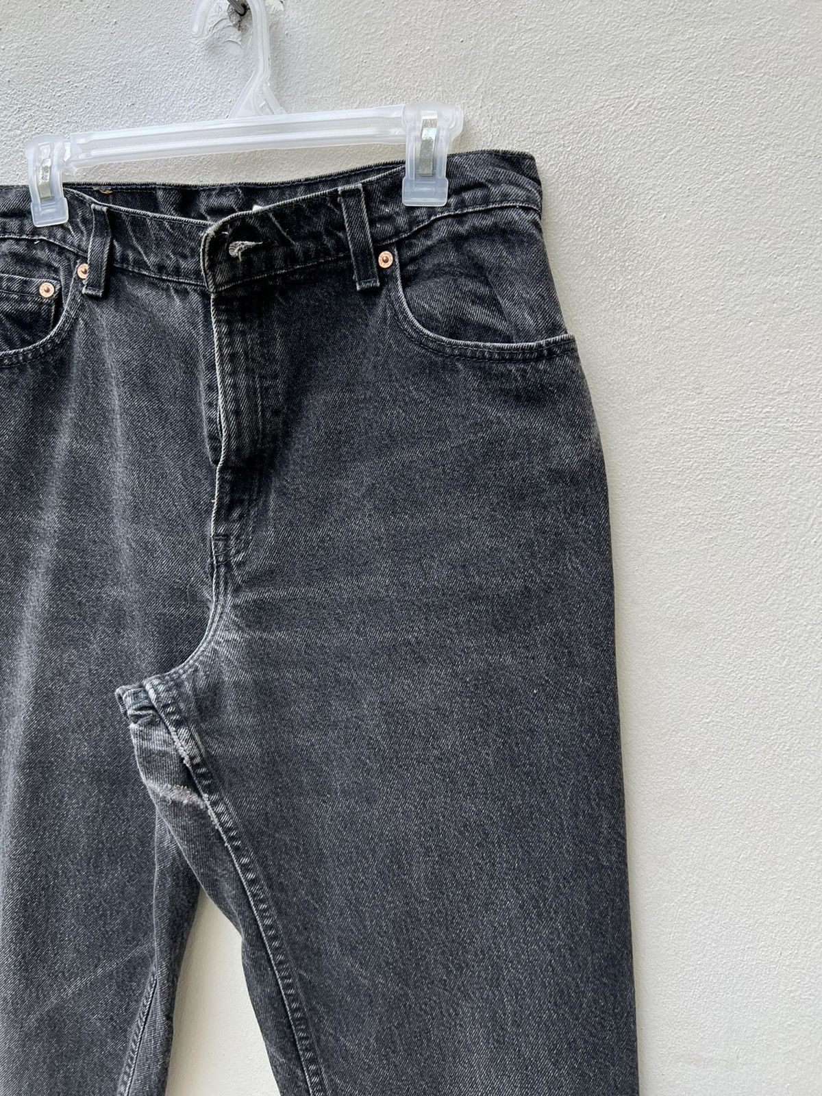 Levi's 1994 Levi’s 551 Relax Fit Tapered Leg Fade Black Denim Jeans Size US 32 / EU 48 - 12 Thumbnail