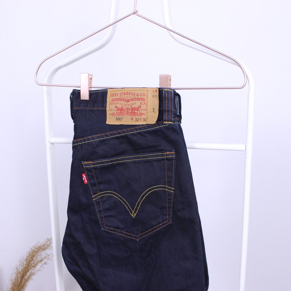 Denime Vintage Levi’s Lot 501 Red Tab Denim Short Size US 32 / EU 48 - 1 Thumbnail