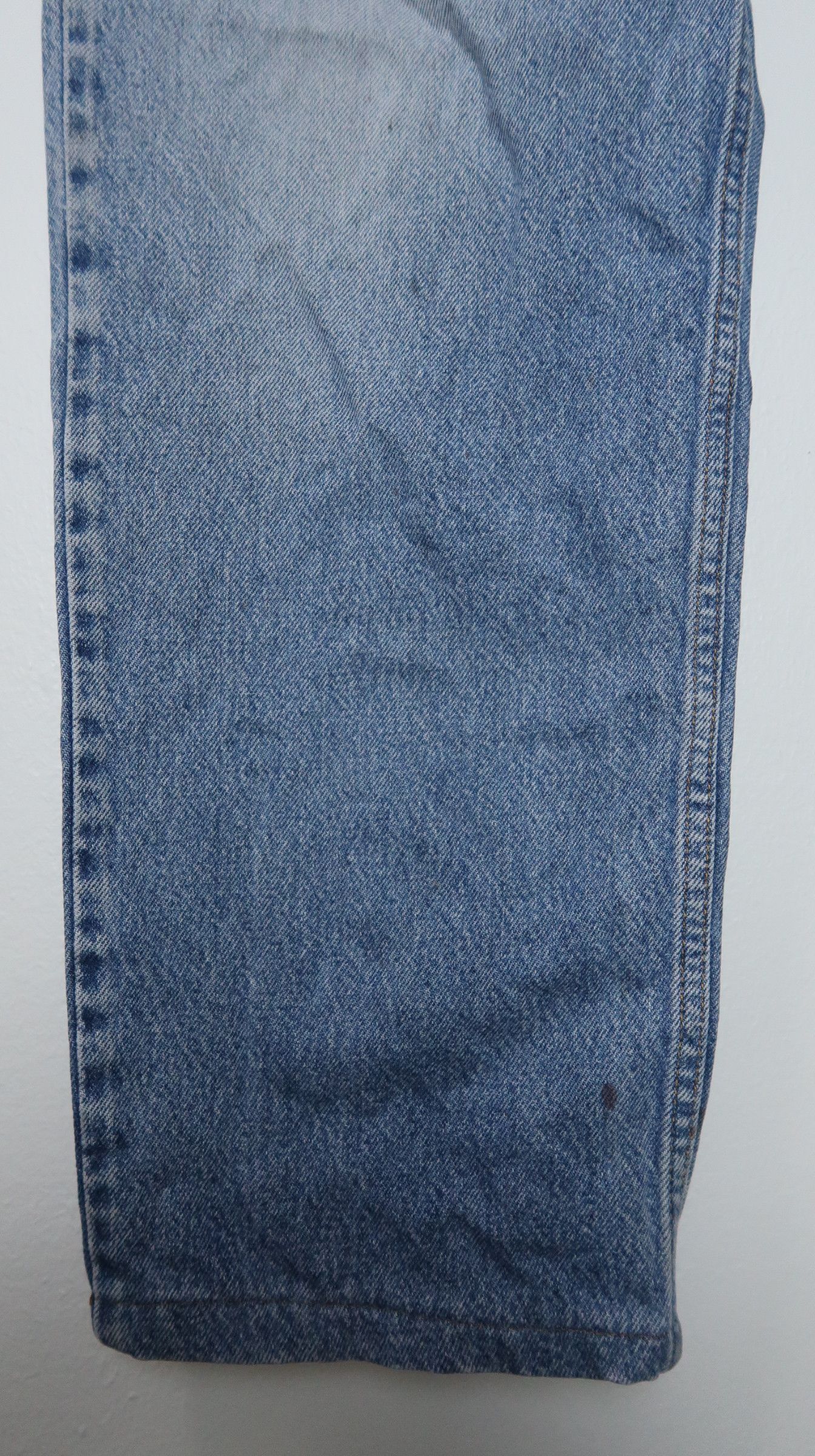 Levi's Vintage Clothing Vintage Levi's 550 Sun Faded Jeans Size US 36 / EU 52 - 5 Thumbnail