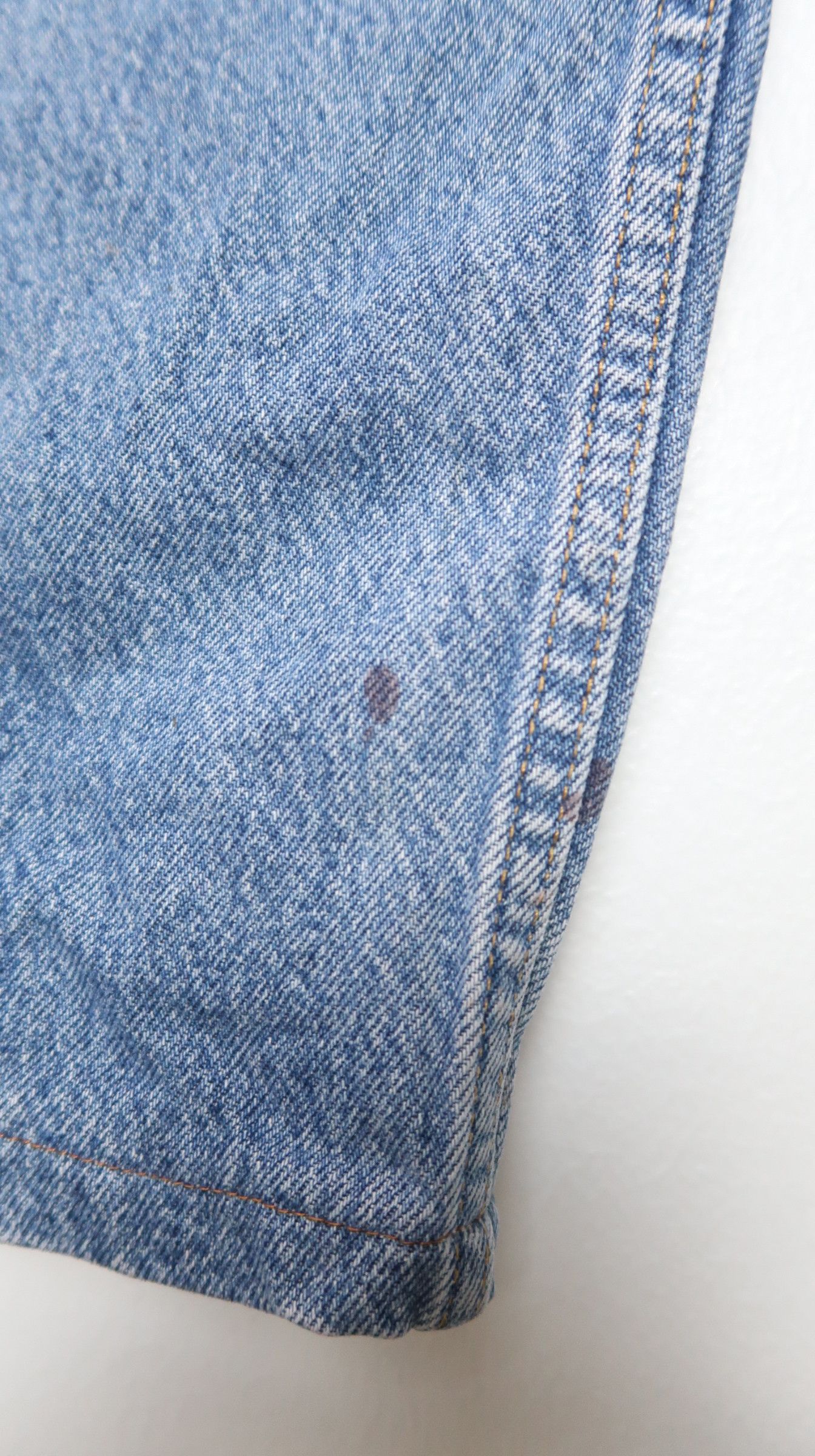 Levi's Vintage Clothing Vintage Levi's 550 Sun Faded Jeans Size US 36 / EU 52 - 10 Thumbnail