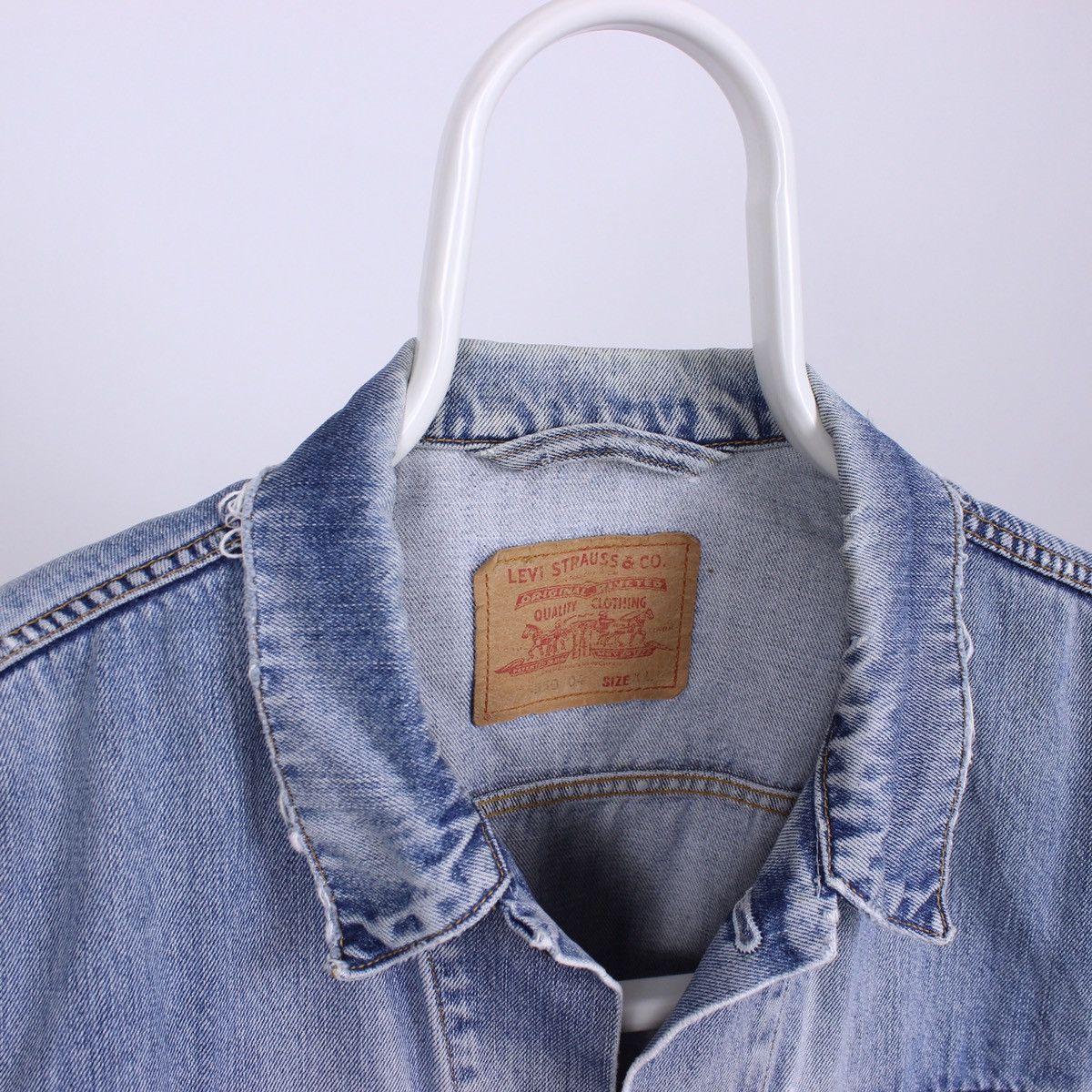 Levi's Vintage Levi’s Denim Jacket Size US L / EU 52-54 / 3 - 3 Thumbnail