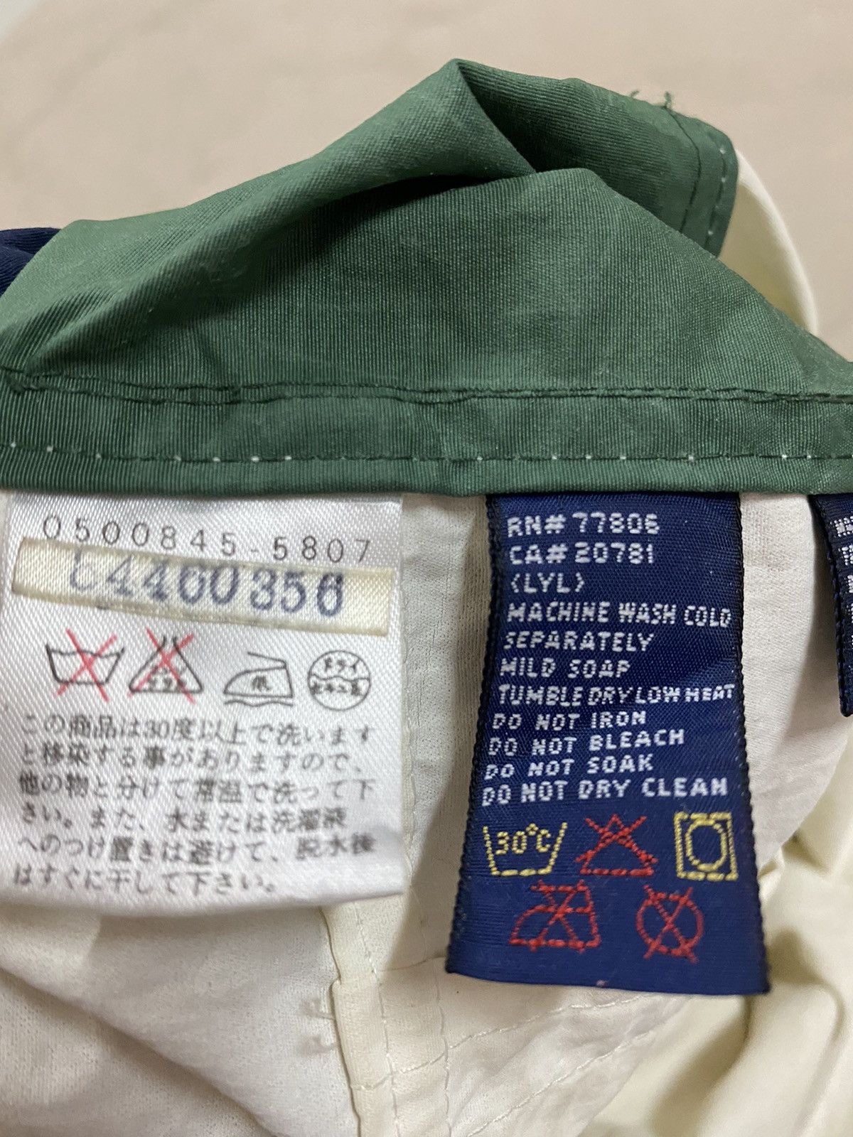 Tommy Hilfiger × Vintage Vtg🔥90’s Tommy Hilfiger Sailing Gear Pocketable Jacket Size US L / EU 52-54 / 3 - 17 Thumbnail