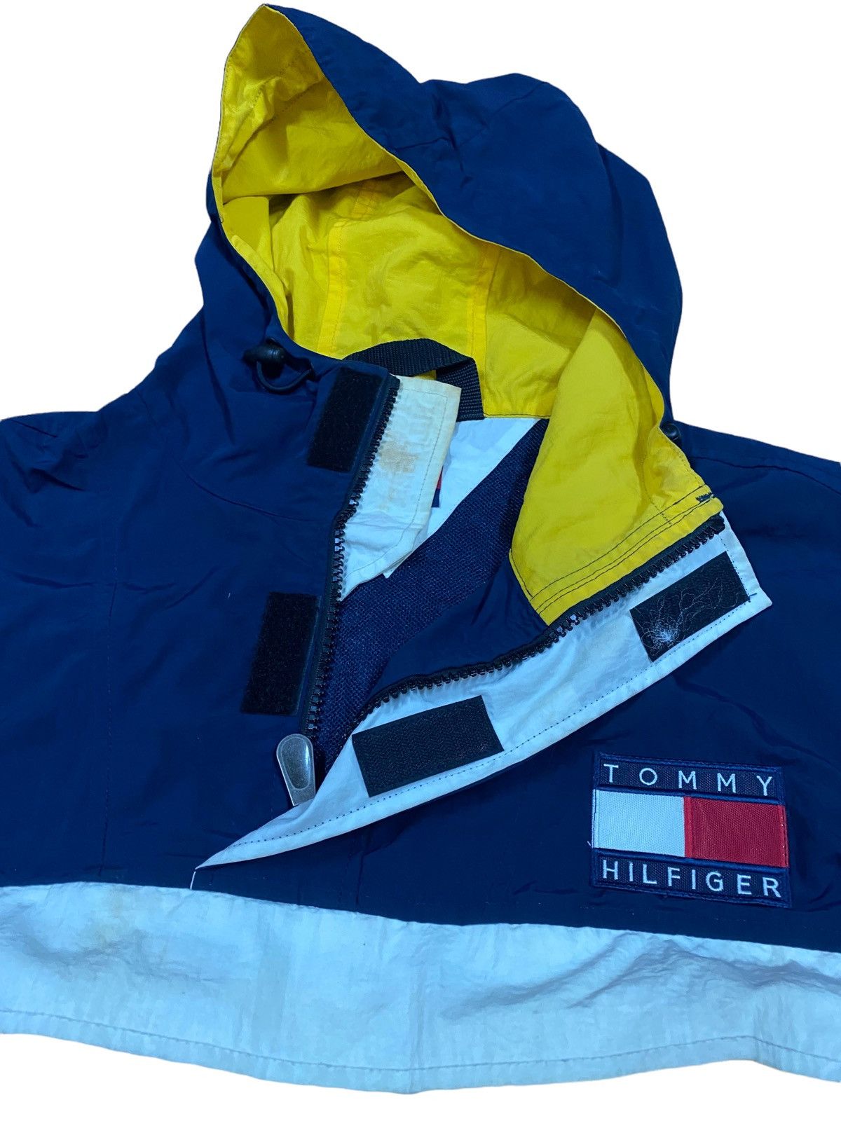 Tommy Hilfiger × Vintage Vtg🔥90’s Tommy Hilfiger Sailing Gear Pocketable Jacket Size US L / EU 52-54 / 3 - 9 Thumbnail