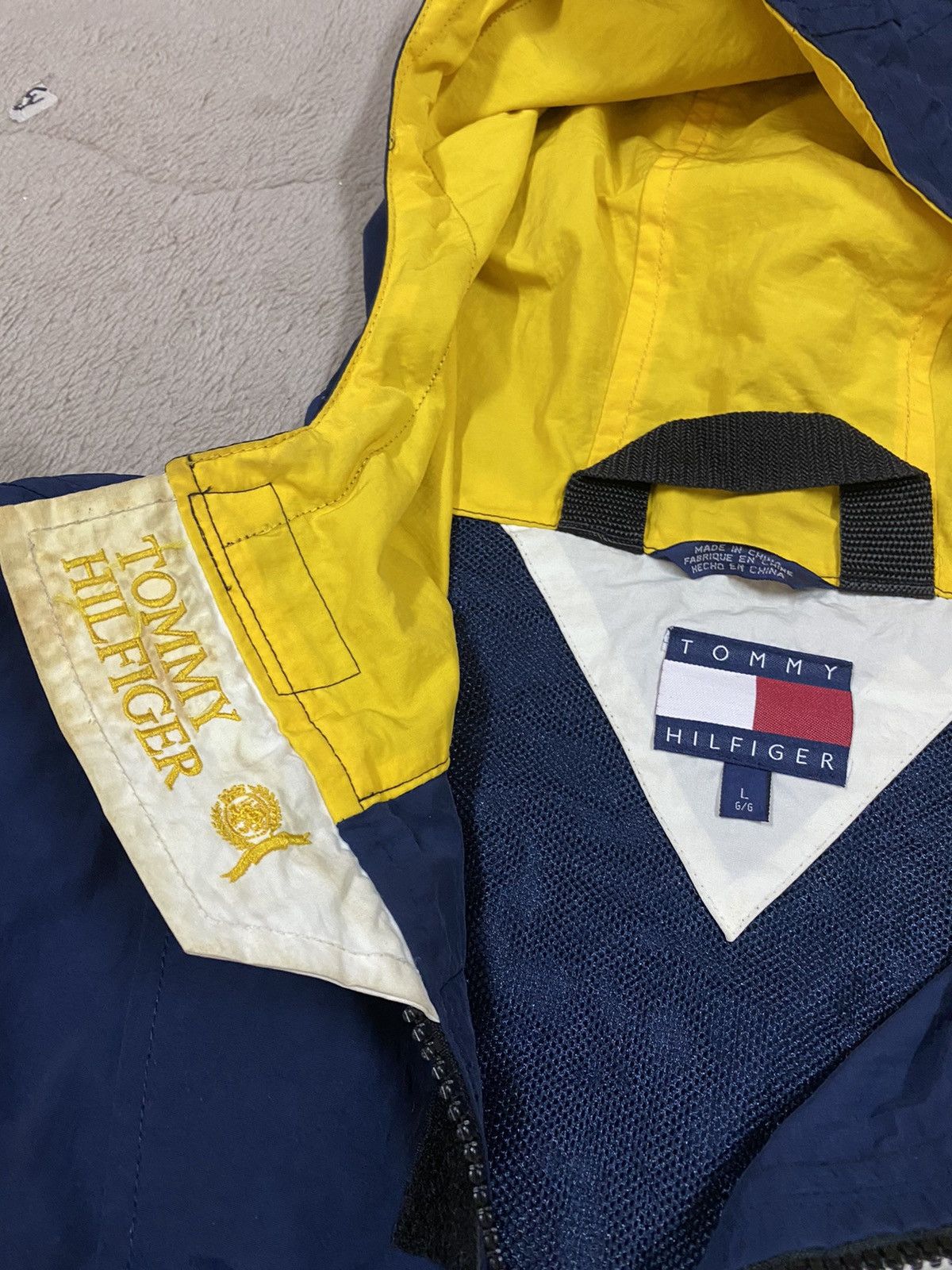 Tommy Hilfiger × Vintage Vtg🔥90’s Tommy Hilfiger Sailing Gear Pocketable Jacket Size US L / EU 52-54 / 3 - 19 Thumbnail