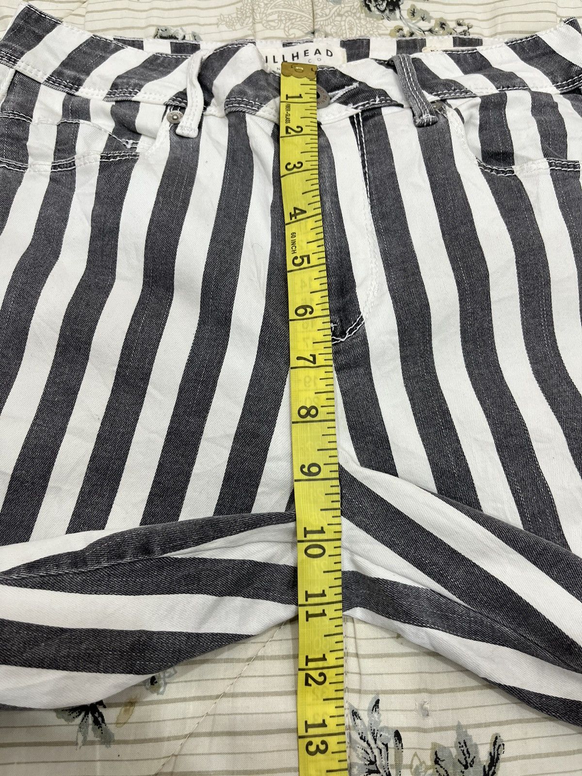 Bullhead Denim Co. (Hh). BULLHEAD DENIM CO STRETCH PANTS Size US 27 - 17 Thumbnail