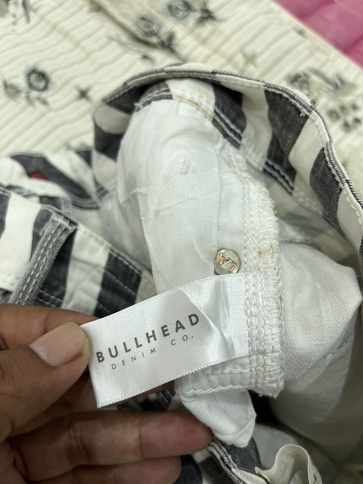 Bullhead Denim Co. (Hh). BULLHEAD DENIM CO STRETCH PANTS Size US 27 - 9 Thumbnail
