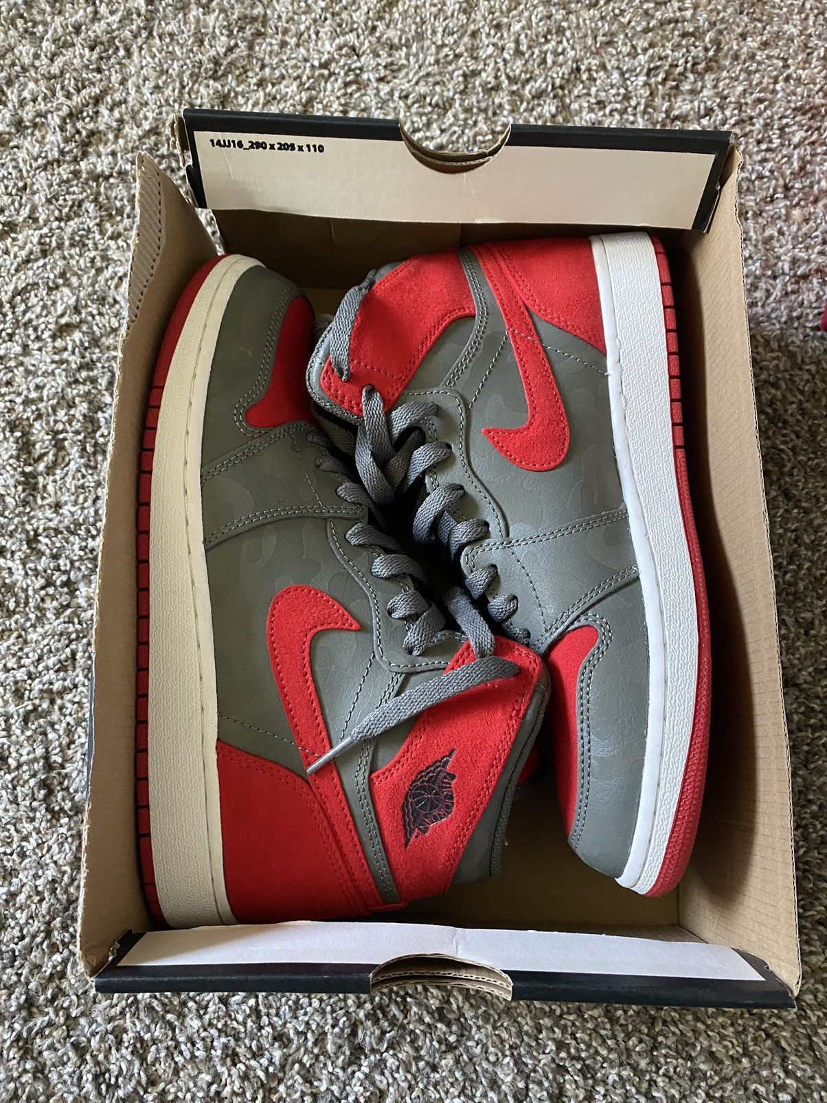 Air Jordan 1 Retro Hi Prem BG Bred Camo