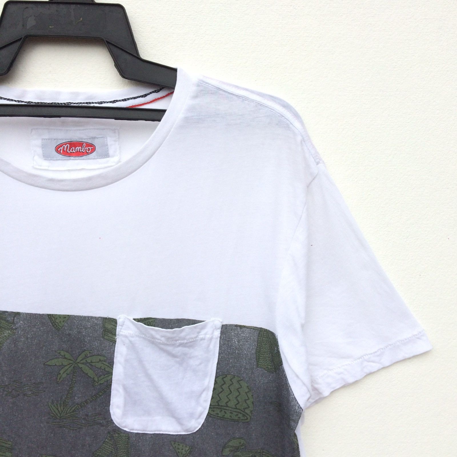 Vintage Mambo WhiteT-shirt | Mambo Pocket Design T-shirt | Mambo M Size US L / EU 52-54 / 3 - 2 Thumbnail