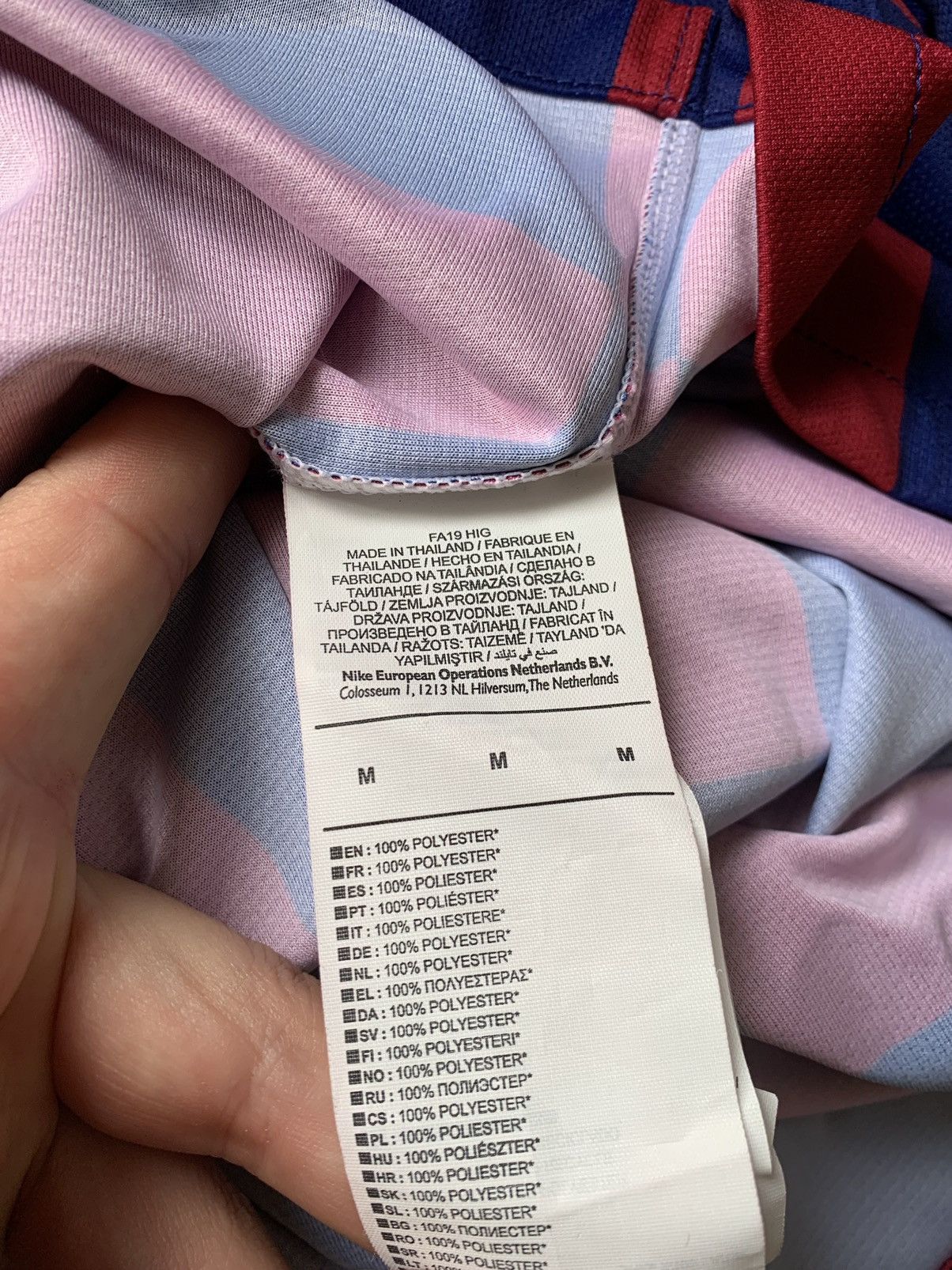 Other Nike Barcelona 2019-2020 soccer jersey home Size US M / EU 48-50 / 2 - 10 Thumbnail
