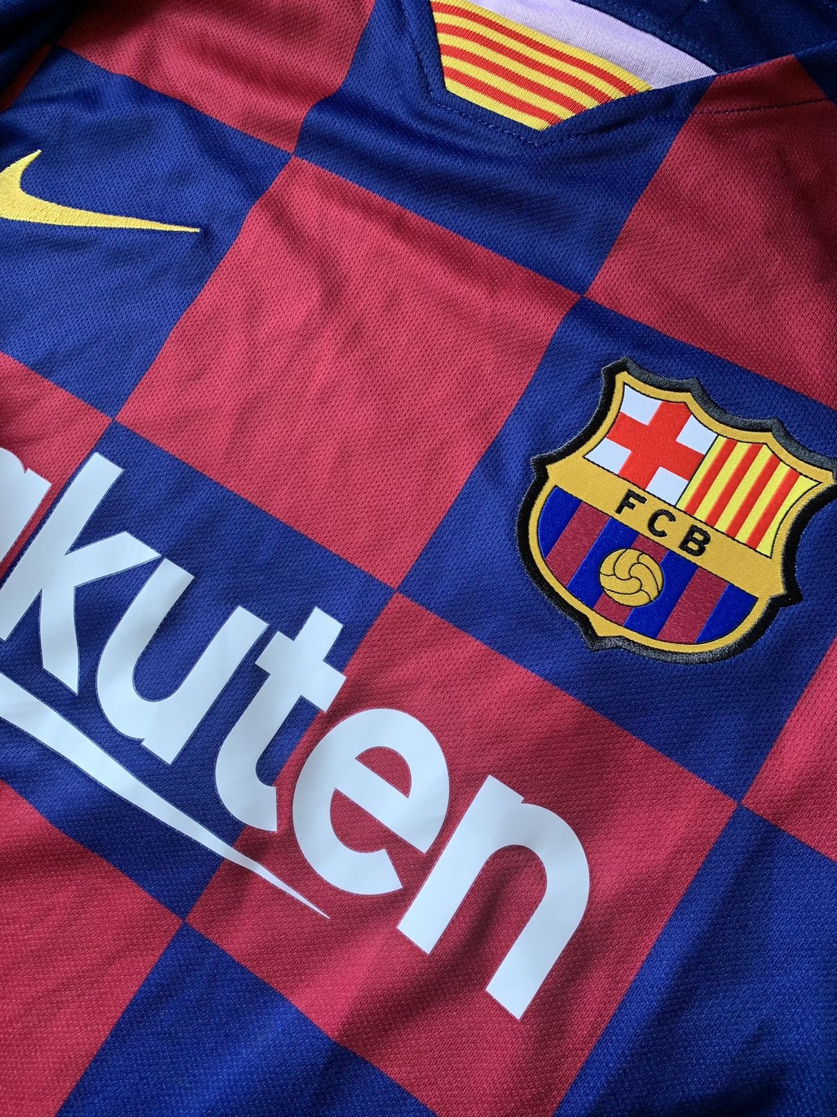 Other Nike Barcelona 2019-2020 soccer jersey home Size US M / EU 48-50 / 2 - 6 Thumbnail