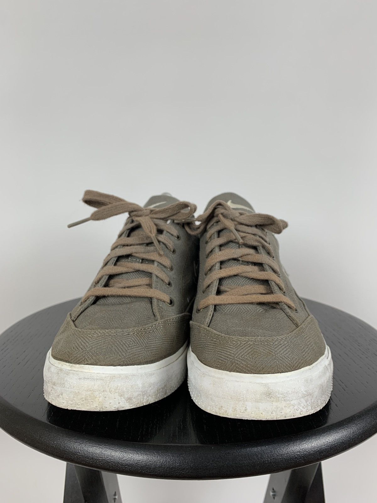 Nike 00s Vintage Nike GTS Canvas Khaki Low Top Sneakers Size US 7 / EU 40 - 7 Thumbnail