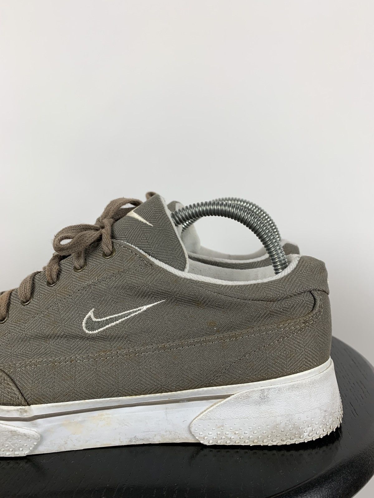 Nike 00s Vintage Nike GTS Canvas Khaki Low Top Sneakers Size US 7 / EU 40 - 10 Thumbnail