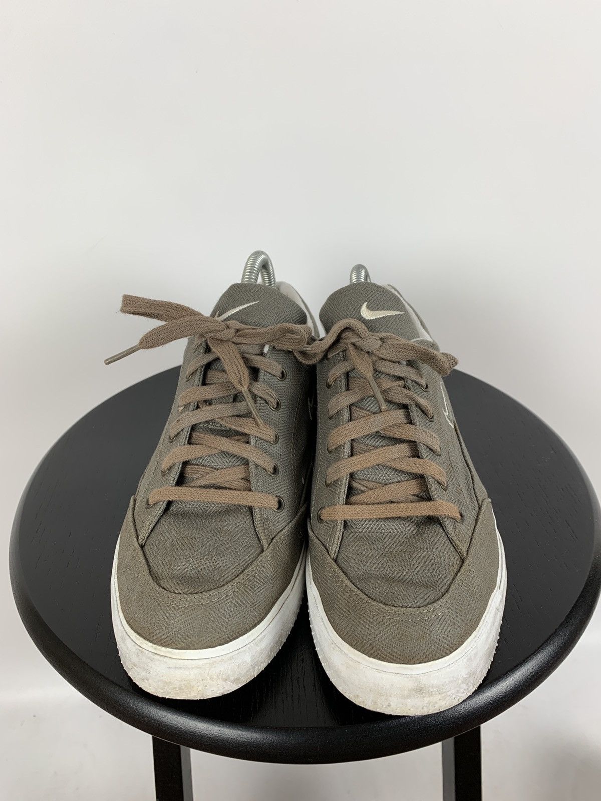 Nike 00s Vintage Nike GTS Canvas Khaki Low Top Sneakers Size US 7 / EU 40 - 6 Thumbnail