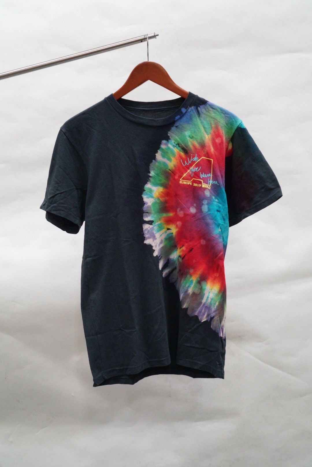 TS UK SIDE SPIRAL DYE TEE