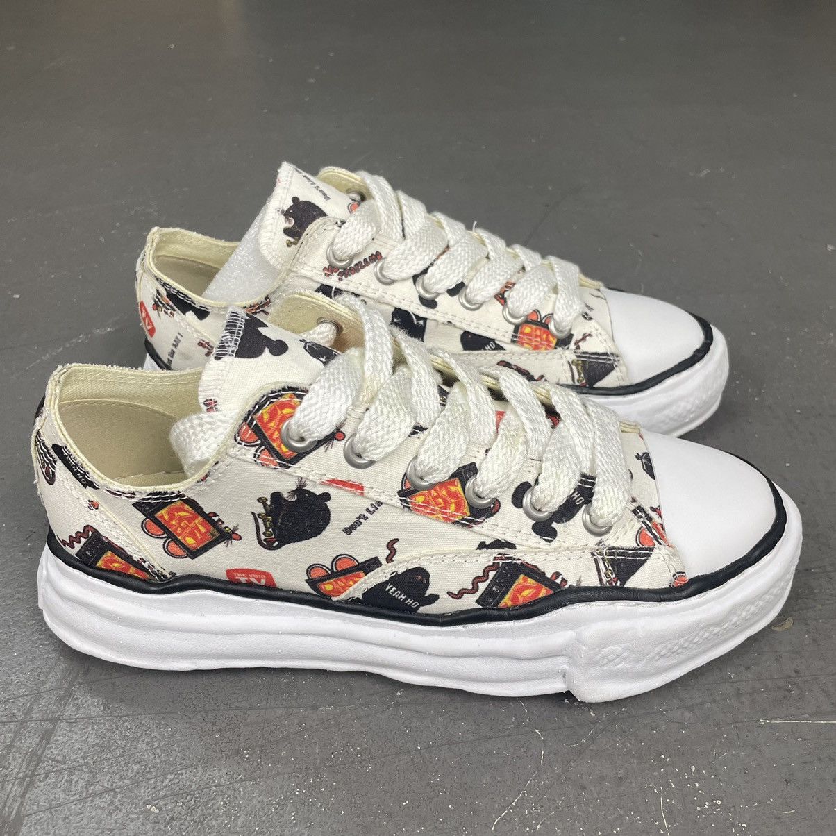 Maison MIHARA YASUHIRO Maison Mihara Yasuhiro poggy’s Box OG Sole Sneakers Size US 7.5 / EU 40-41 - 3 Thumbnail