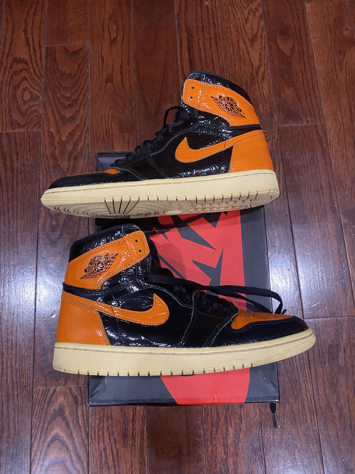 Jordan Brand × Nike Air Jordan 1 Retro High OG Shattered Backboard 3.0 2019 Size US 8.5 / EU 41-42 - 2 Thumbnail