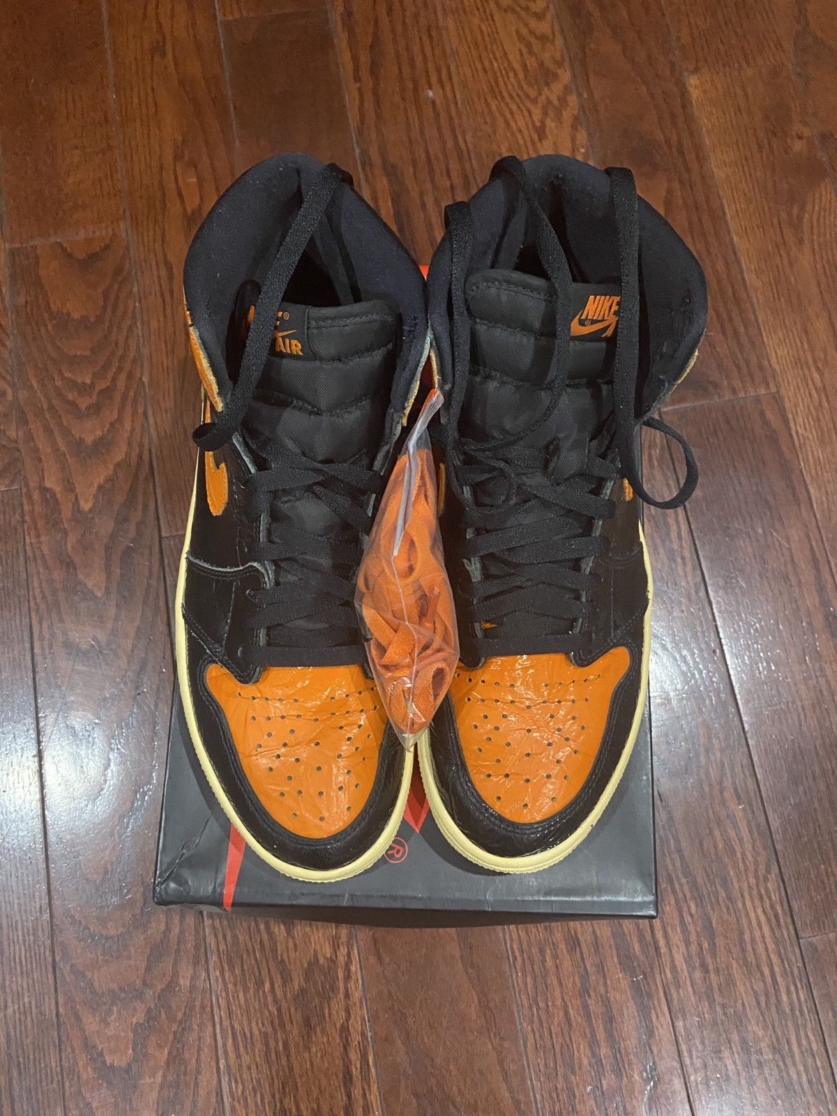 Jordan Brand × Nike Air Jordan 1 Retro High OG Shattered Backboard 3.0 2019 Size US 8.5 / EU 41-42 - 3 Thumbnail