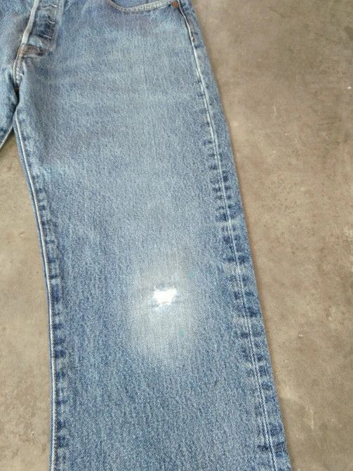 Levi's × Vintage Vintage Levis 501 Light Wash Distressed Jeans 33x32 Size US 33 - 7 Thumbnail