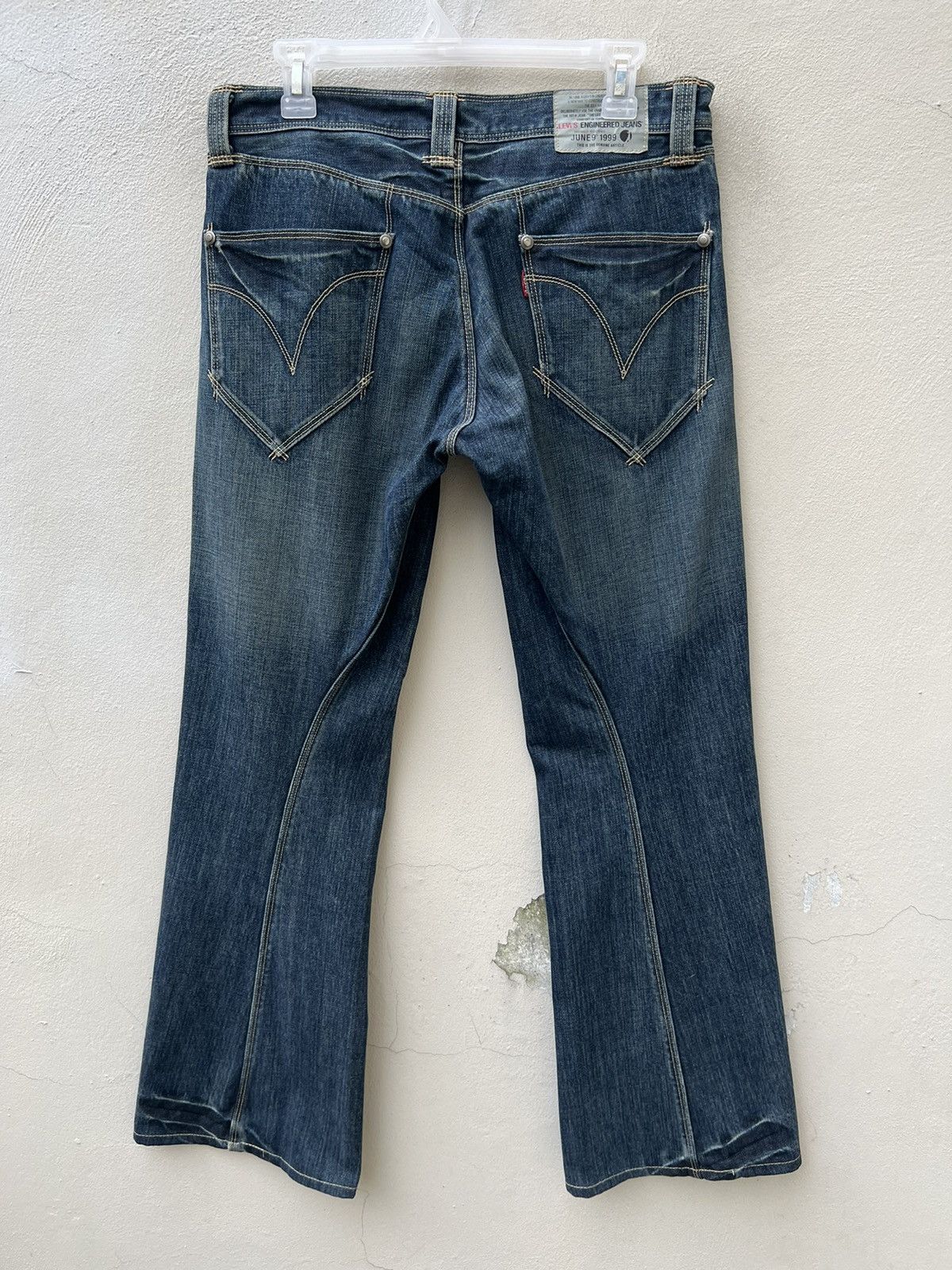 Levi's Vintage 2002 Levi’s Engineered Fade Denim Flare Jeans Size US 31 - 13 Thumbnail