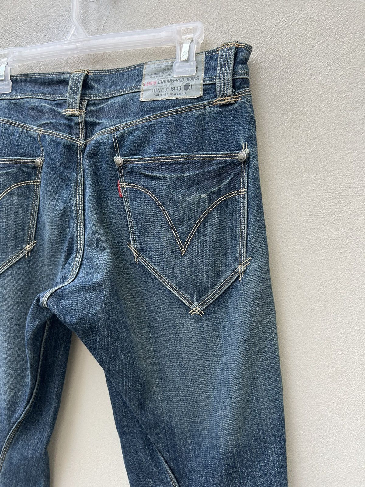 Levi's Vintage 2002 Levi’s Engineered Fade Denim Flare Jeans Size US 31 - 16 Thumbnail