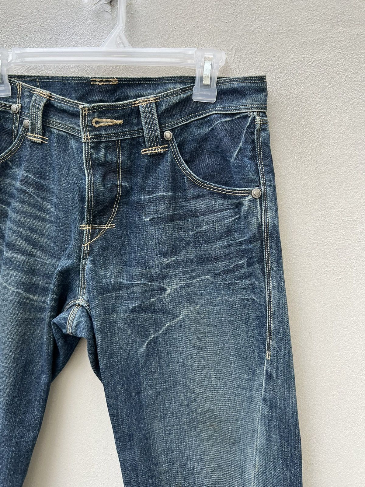 Levi's Vintage 2002 Levi’s Engineered Fade Denim Flare Jeans Size US 31 - 10 Thumbnail
