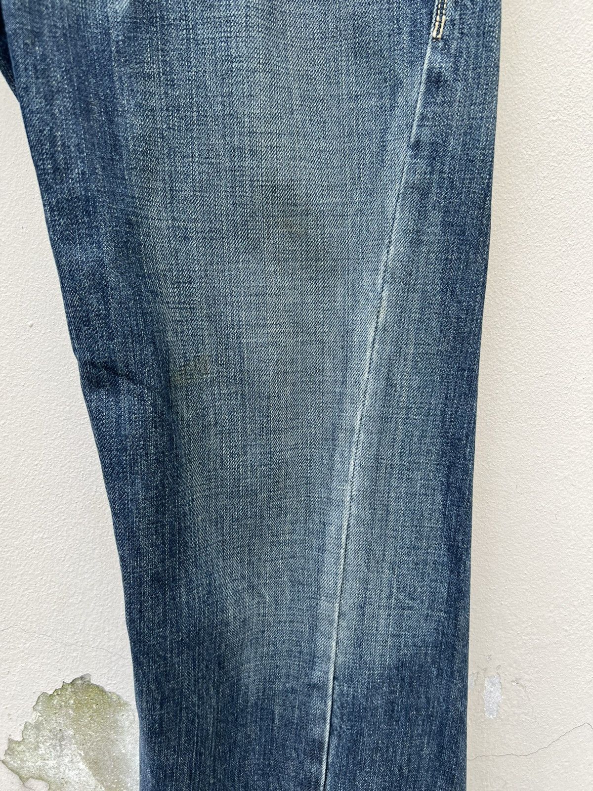 Levi's Vintage 2002 Levi’s Engineered Fade Denim Flare Jeans Size US 31 - 11 Thumbnail