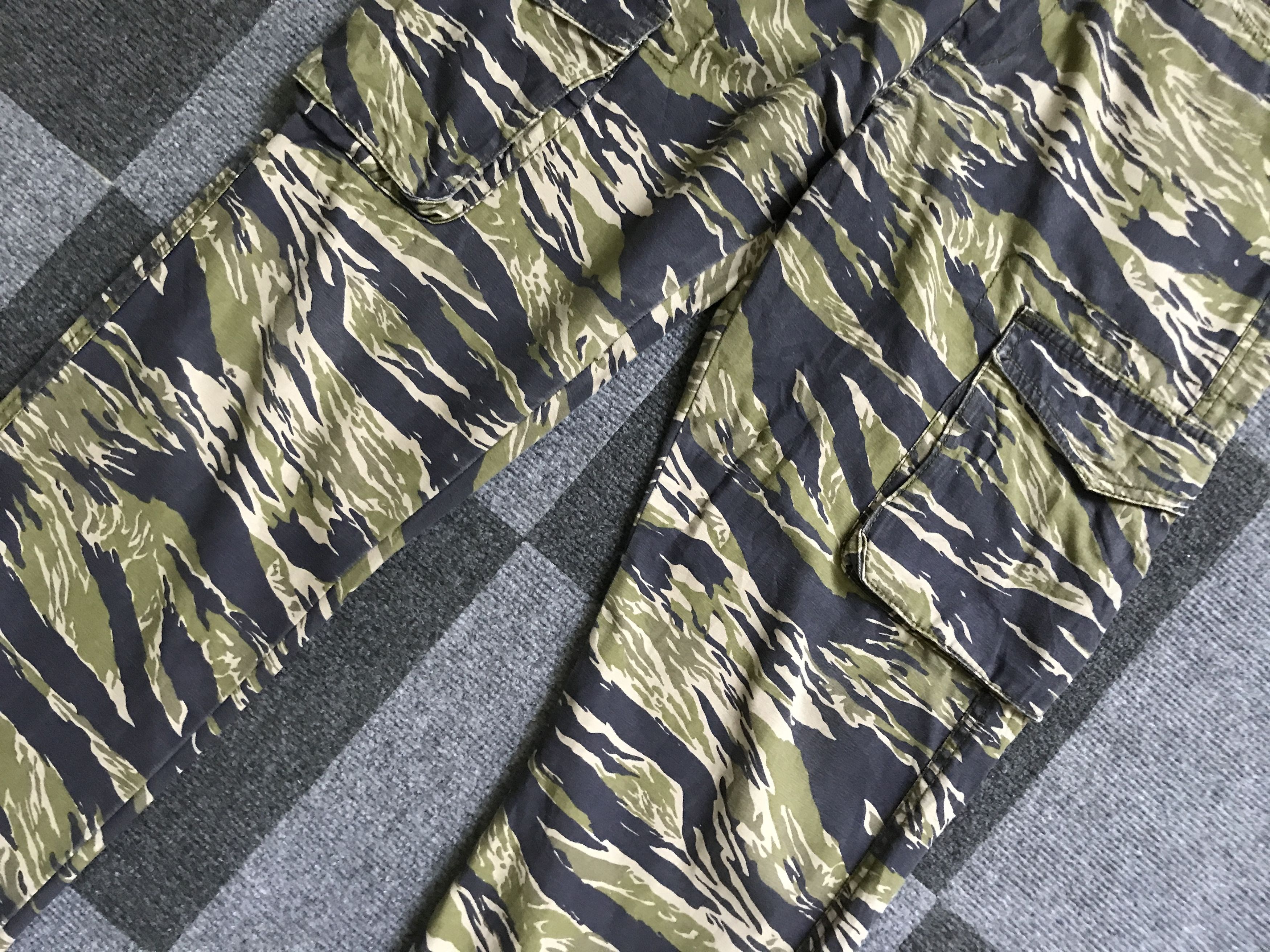 Japanese Brand CP125 LOWBOX Japan Tiger Stripe Cargo Pant Size US 35 - 3 Thumbnail
