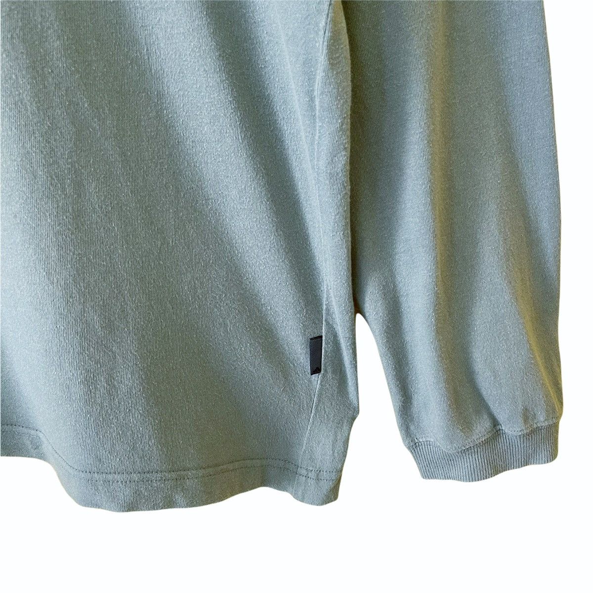 Adidas 90s Adidas Small Logo Embroidery Turtleneck Sweatshirt Size US L / EU 52-54 / 3 - 7 Thumbnail