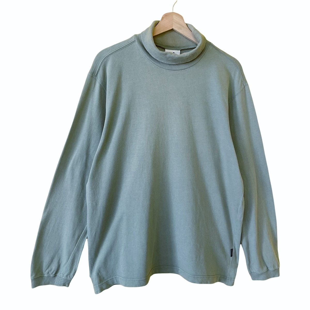Adidas 90s Adidas Small Logo Embroidery Turtleneck Sweatshirt Size US L / EU 52-54 / 3 - 4 Thumbnail