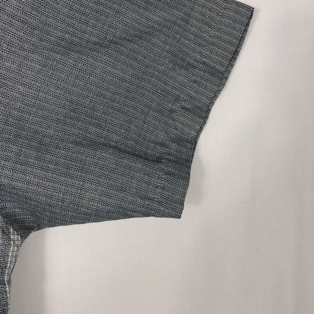 Designer × Other × Vintage Claudio Valentino Checkerd Buttons Polos Shirts Size US M / EU 48-50 / 2 - 6 Thumbnail