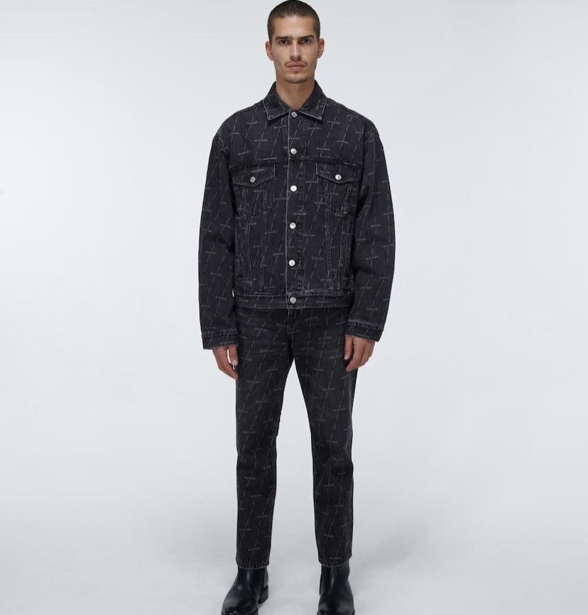 Balenciaga Balenciaga Oversized Stonewashed Logo Denim Jacket Size US L / EU 52-54 / 3 - 2 Thumbnail