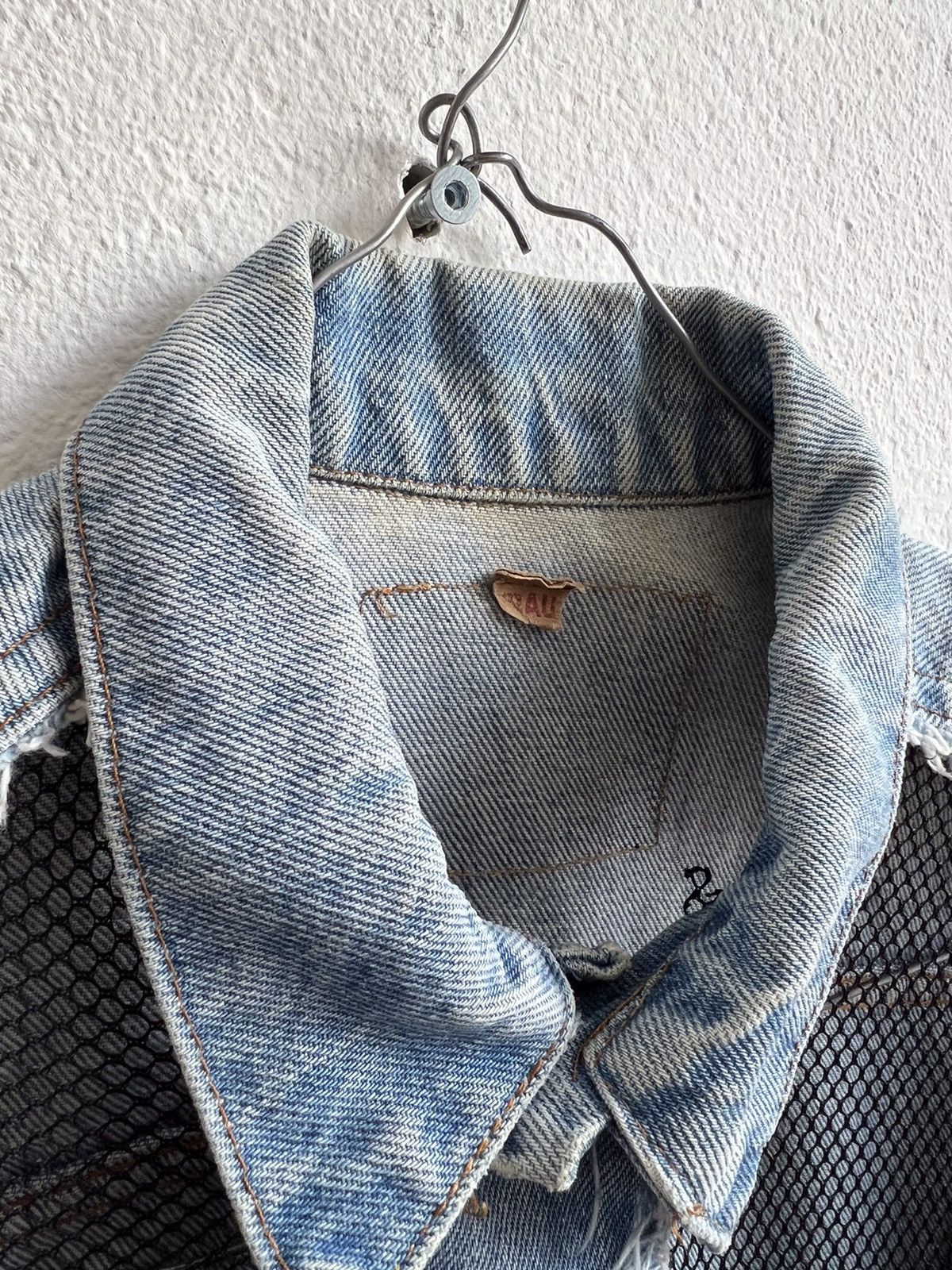 Levi's × Levi's Vintage Clothing Levis Vintage Blue Denim Jean Trucker Jacket 90s Size US M / EU 48-50 / 2 - 22 Thumbnail