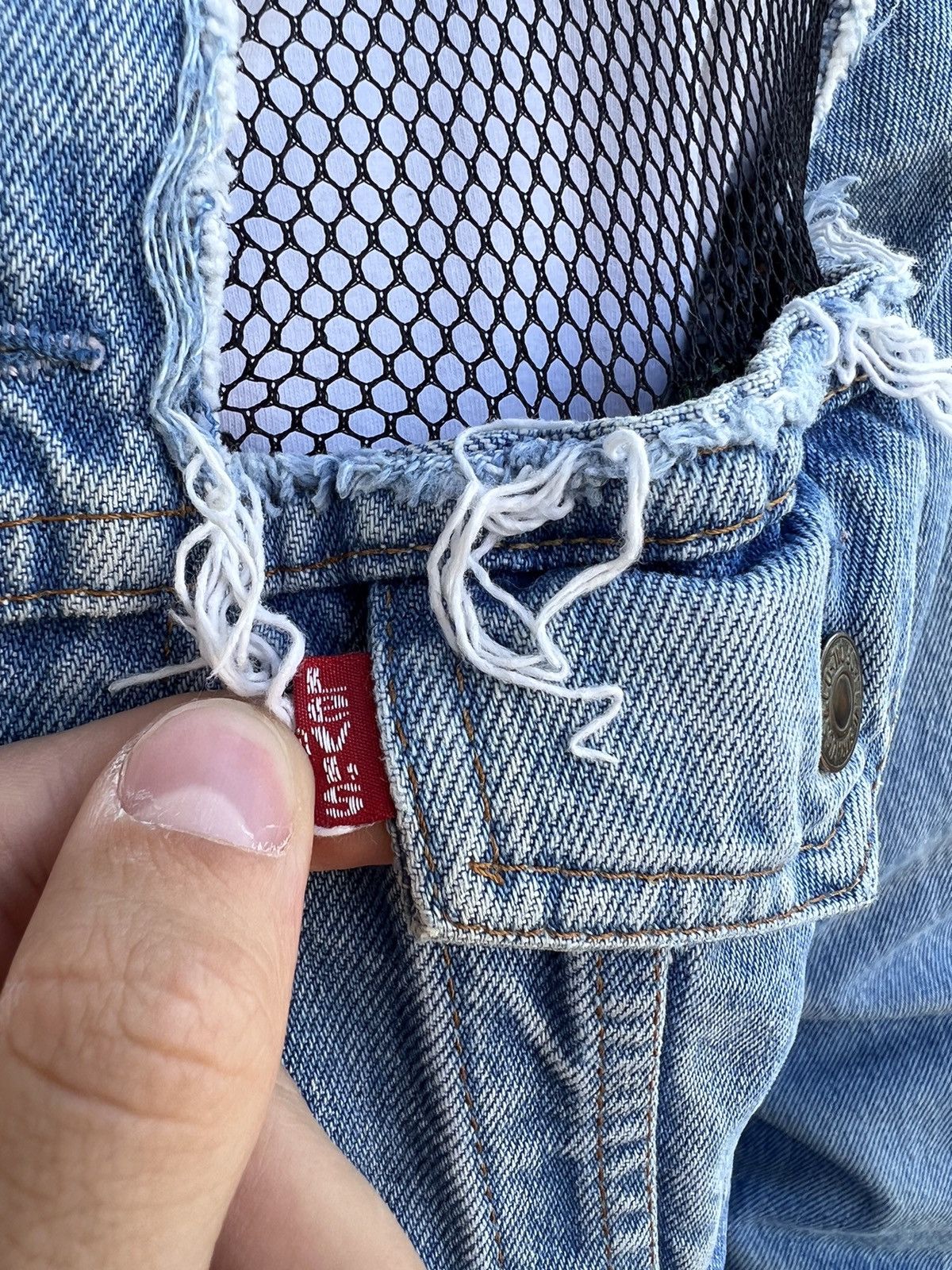 Levi's × Levi's Vintage Clothing Levis Vintage Blue Denim Jean Trucker Jacket 90s Size US M / EU 48-50 / 2 - 3 Thumbnail
