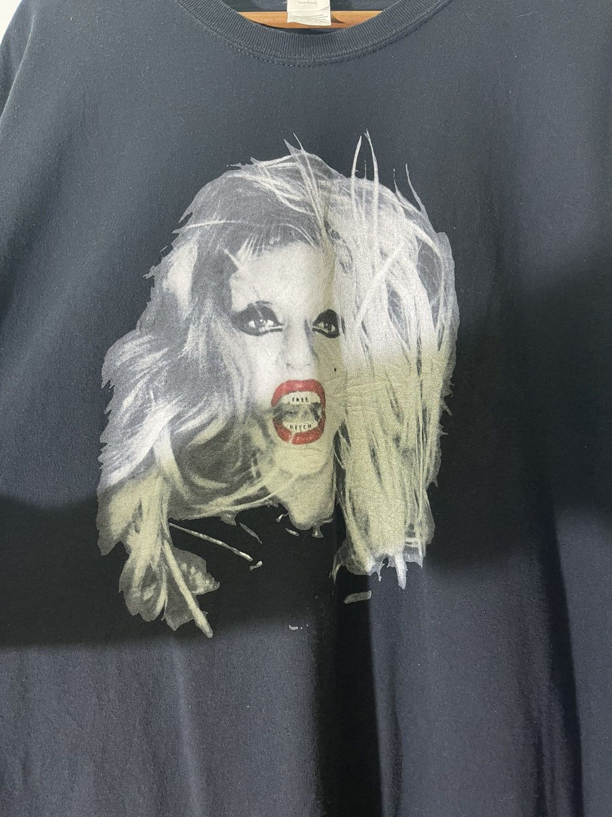 Band Tees VTG LADY GAGA T-SHIRT Size US XL / EU 56 / 4 - 4 Thumbnail