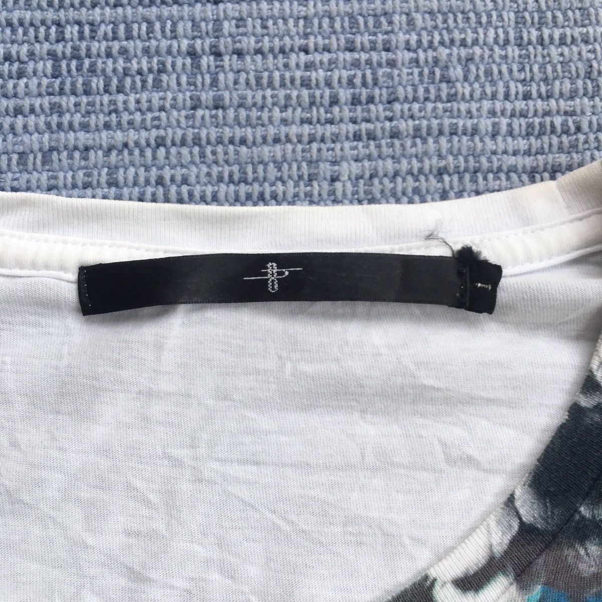 Japanese Brand overprinted tee Size US S / EU 44-46 / 1 - 2 Thumbnail