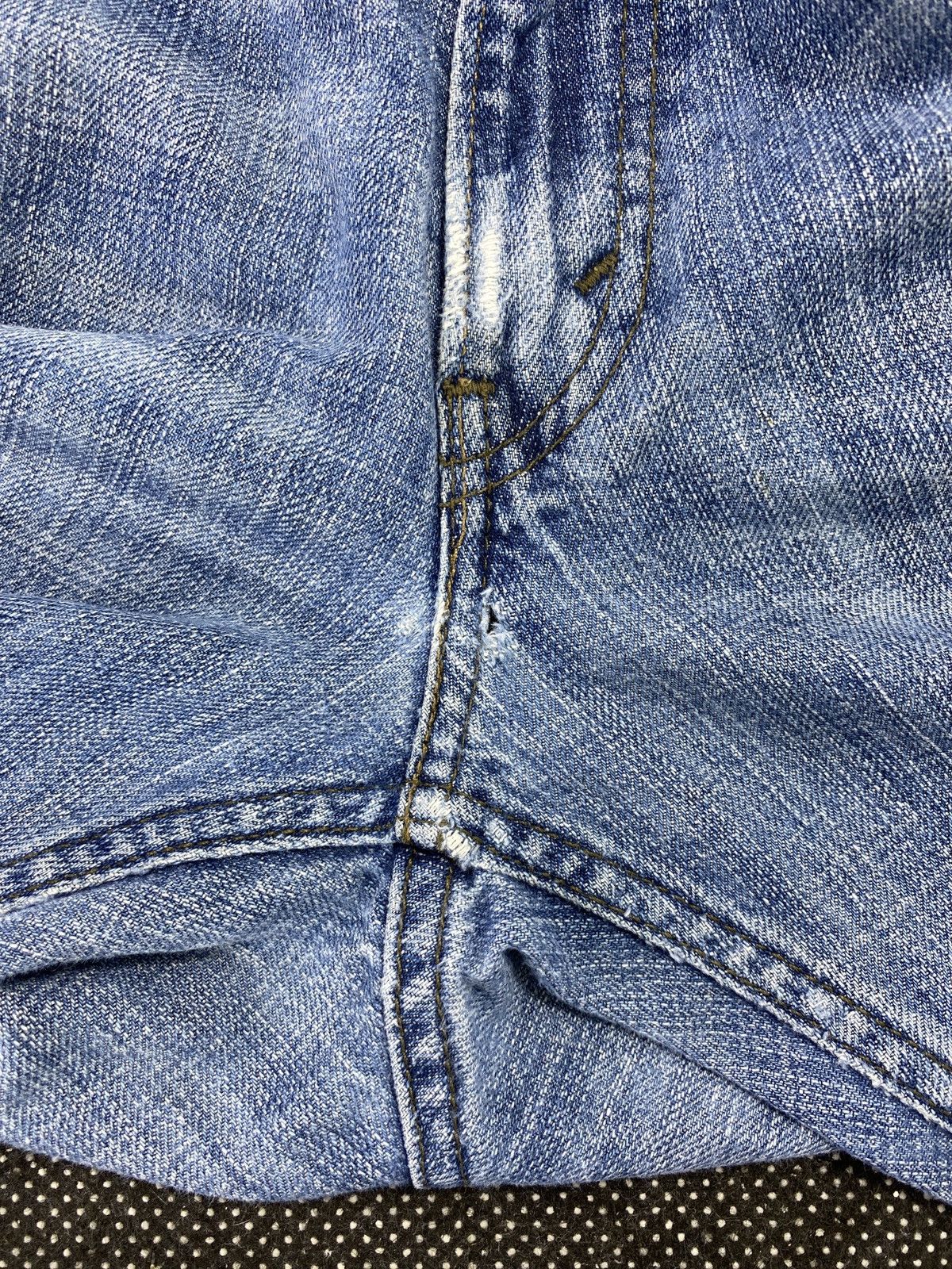 Jean × Levi's × Vintage VINTAGE LEVIS 514 BLUE WASH JEANS-J393 Size US 31 - 10 Thumbnail