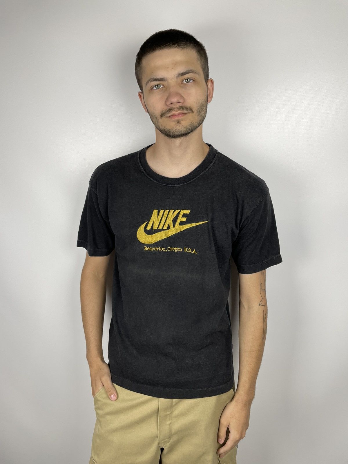 Nike × Vintage Vintage 80s Nike Oregon Faded T-Shirt Size US S / EU 44-46 / 1 - 1 Thumbnail