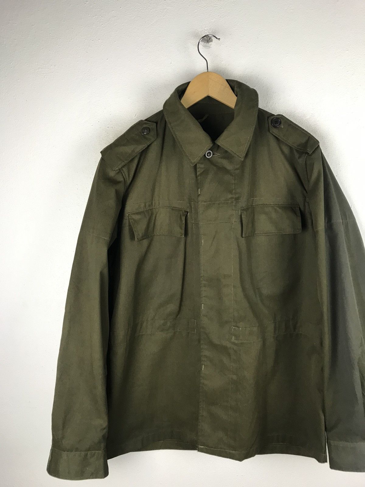 Vintage 🔥SALE🔥VINTAGE MILITARY JACKET Size US L / EU 52-54 / 3 - 4 Thumbnail