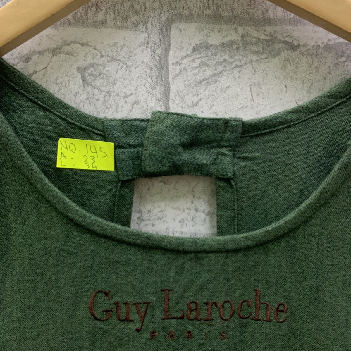 Guy Laroche Vintage Guy Laroche Knitwear Vest Relaxing Sweater Pullover Size US L / EU 52-54 / 3 - 3 Thumbnail