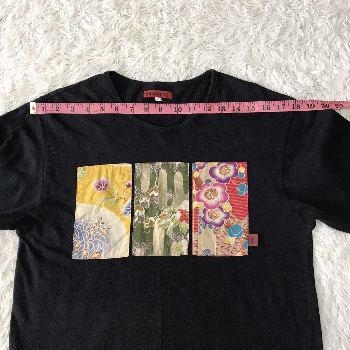 Japanese Brand 💥Steals💥Traditional Patches Style Tee Size US L / EU 52-54 / 3 - 17 Thumbnail