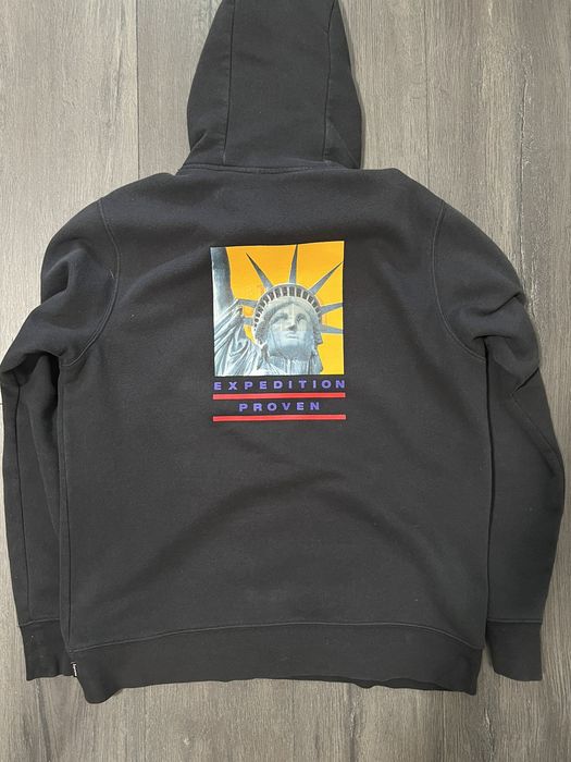 North face x clearance supreme sweatshirt