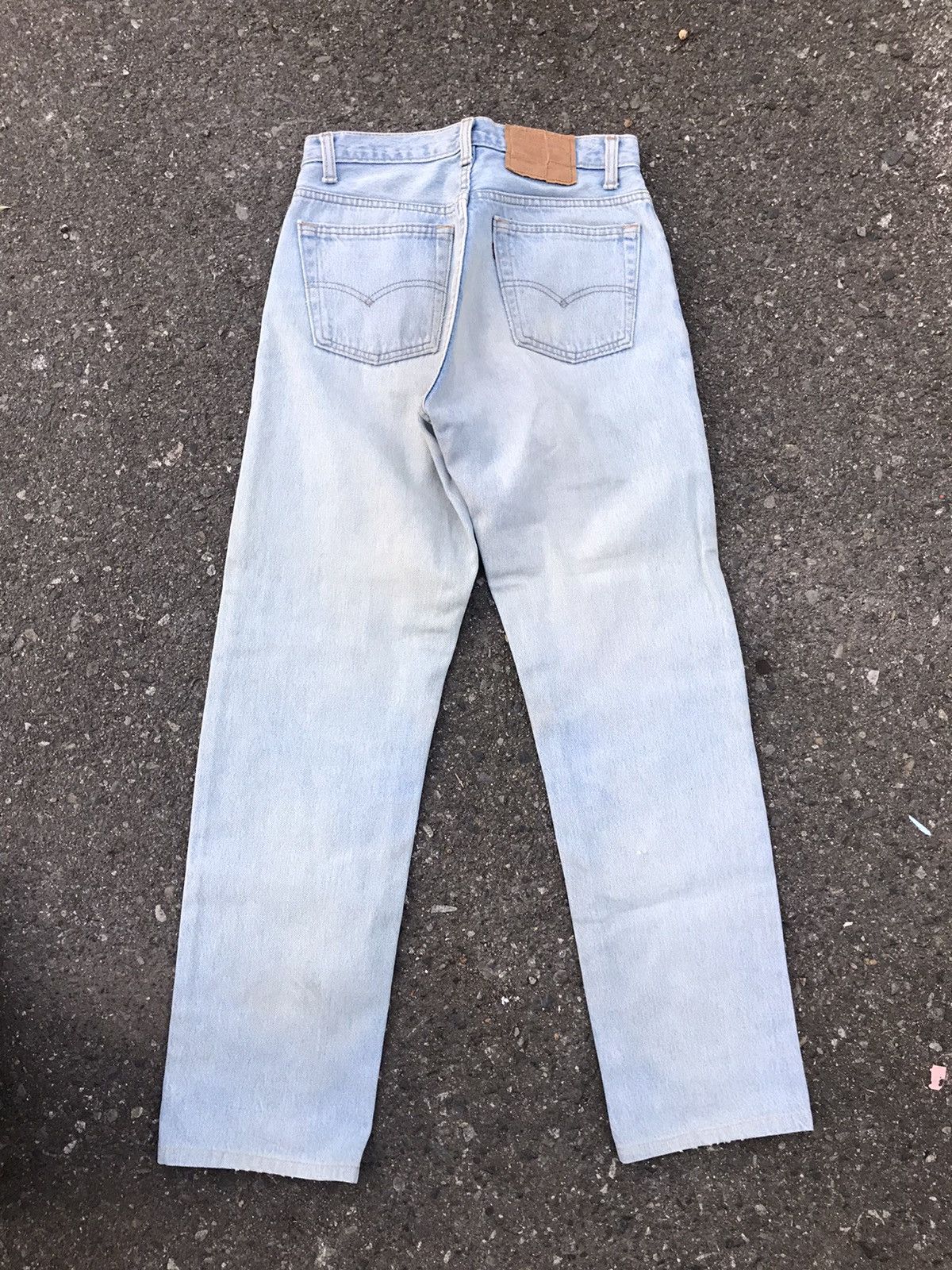 Vintage Lévis light wash 501 jeans 30 x 29 | Grailed