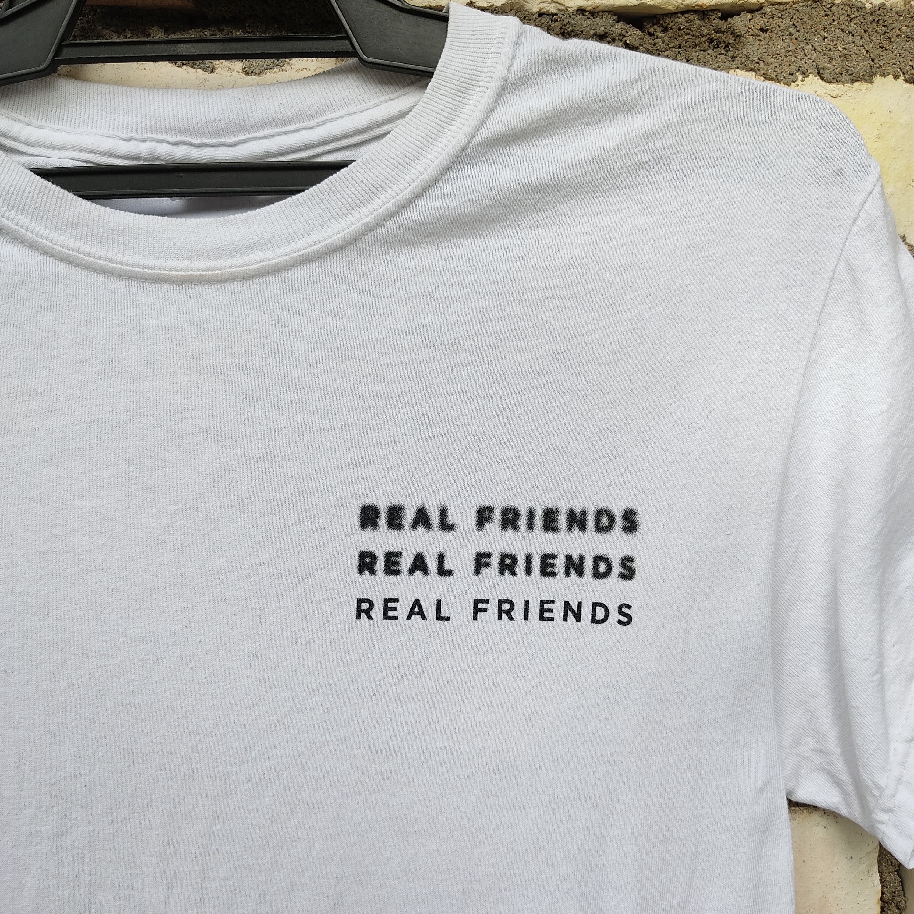Band Tees Band Real Friends Live Concert Line Ups Size US S / EU 44-46 / 1 - 4 Thumbnail