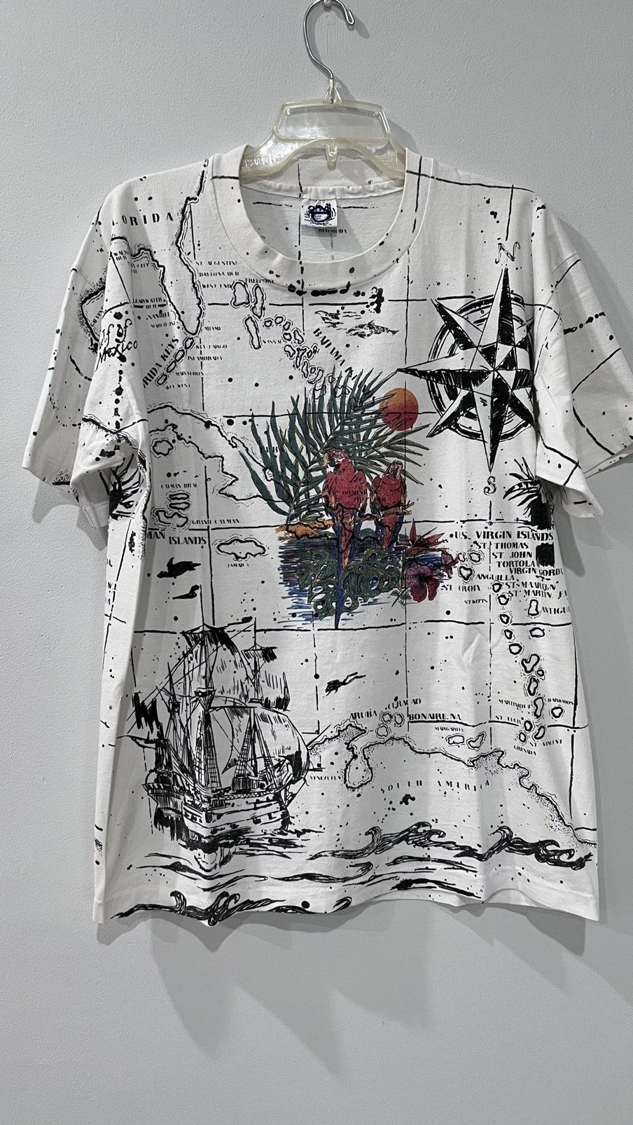 Vintage AOP Map Florida, Caribbean islands & South America, Size L Size US L / EU 52-54 / 3 - 1 Thumbnail