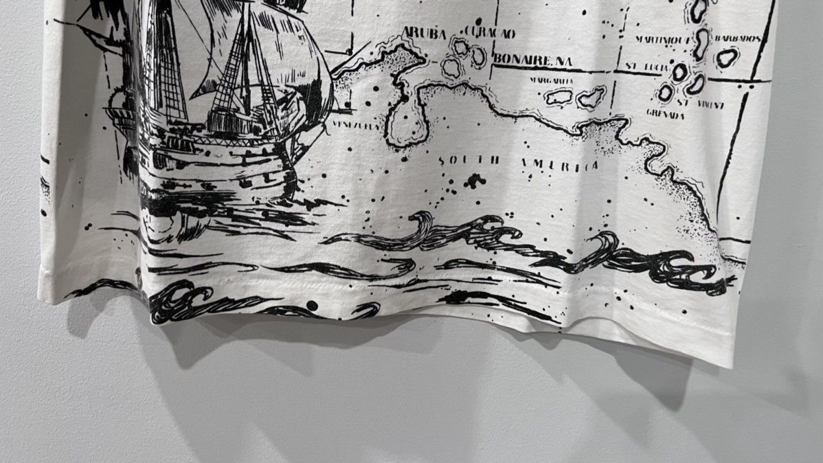 Vintage AOP Map Florida, Caribbean islands & South America, Size L Size US L / EU 52-54 / 3 - 6 Thumbnail