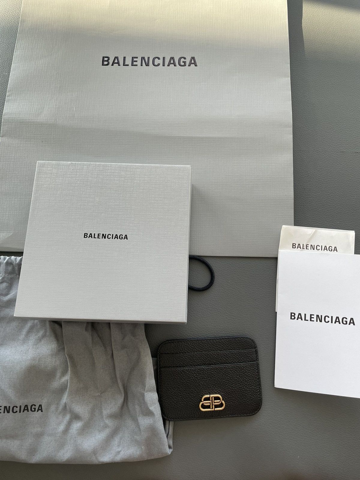 Balenciaga NEW Rare Runway BB Logo Limited Edition Leather Cardholder Size ONE SIZE - 13 Thumbnail
