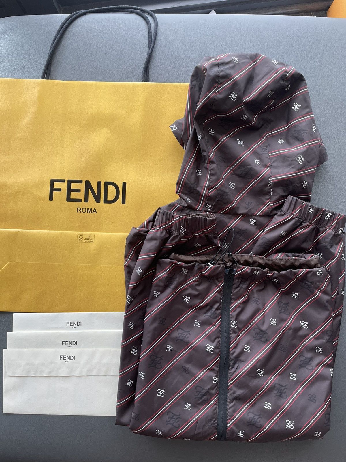 Fendi $2,500 Super Runway FF Logo Fendi Jacket Reversible Size US L / EU 52-54 / 3 - 5 Thumbnail